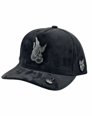 GORRA CON PLACAS