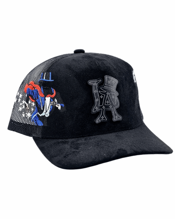 GORRA CON PLACAS