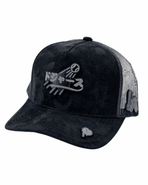 GORRA CON PLACAS
