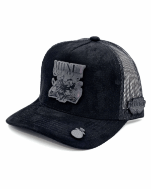 GORRA CON PLACAS
