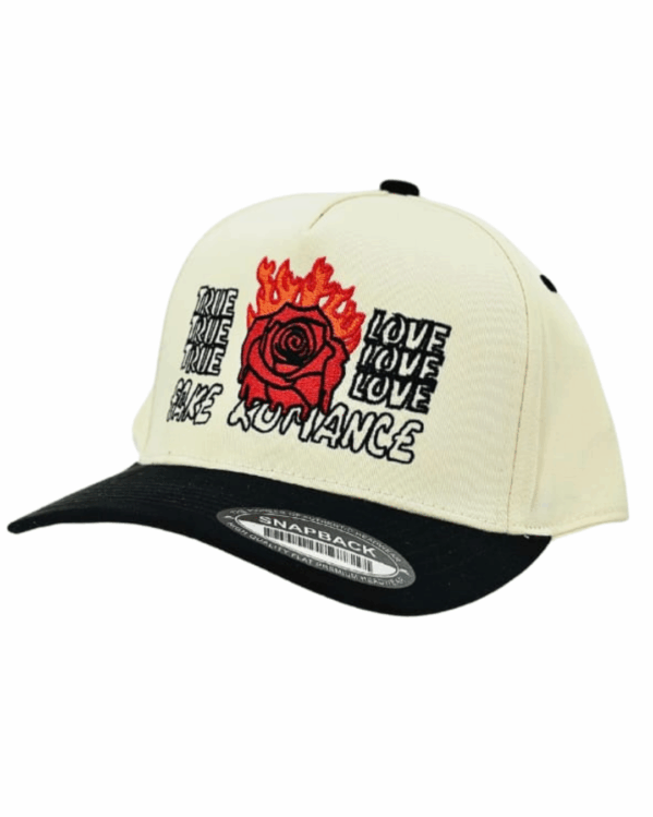 GORRA SEMICURVA