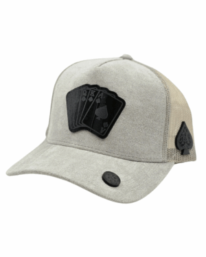 GORRA CON PLACAS